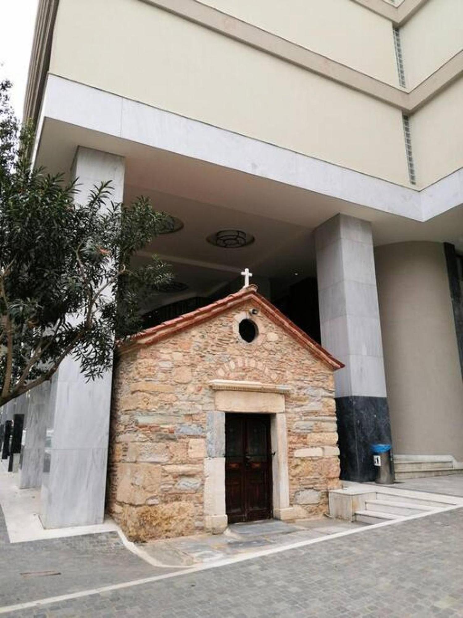 Magnificent Apartment In Plaka Афины Экстерьер фото