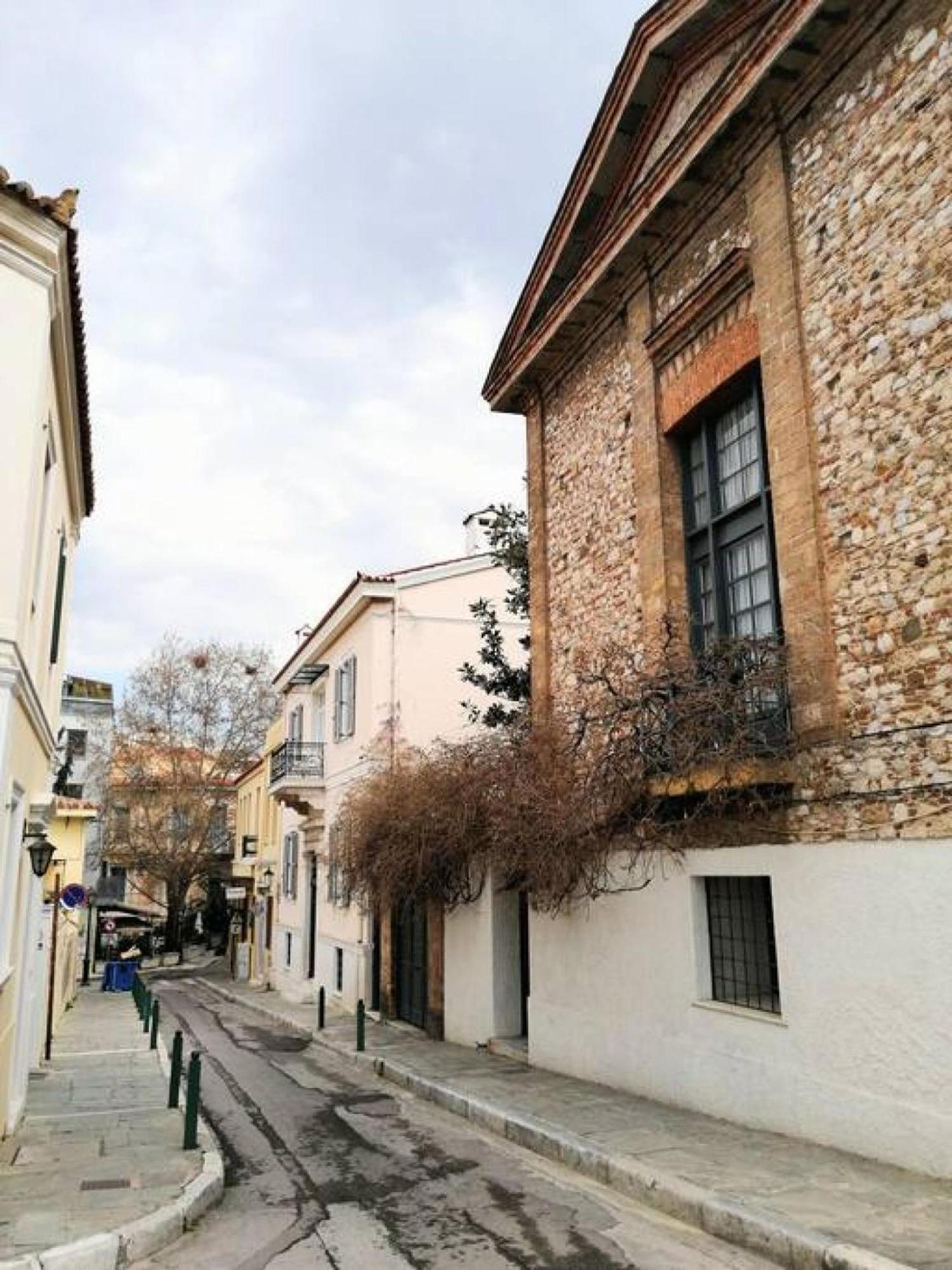 Magnificent Apartment In Plaka Афины Экстерьер фото