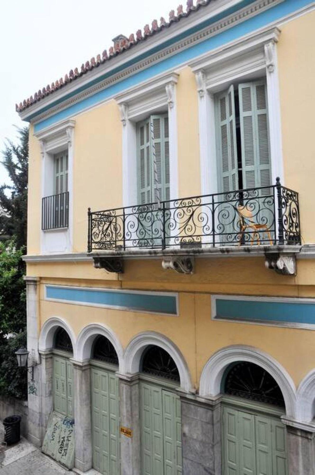 Magnificent Apartment In Plaka Афины Экстерьер фото